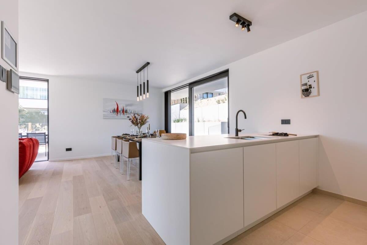 Huswell - Beautiful & Ultramodern Apartment In Oostduinkerke Koksijde Exteriör bild